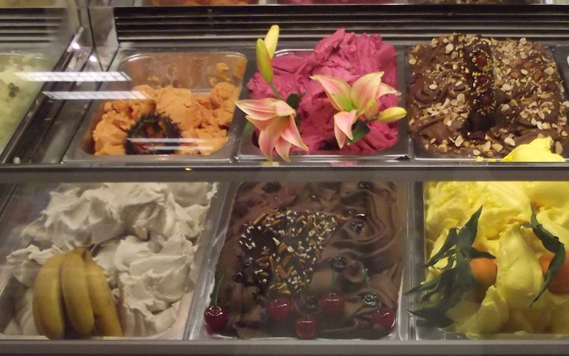 vitrine aves de belles glaces